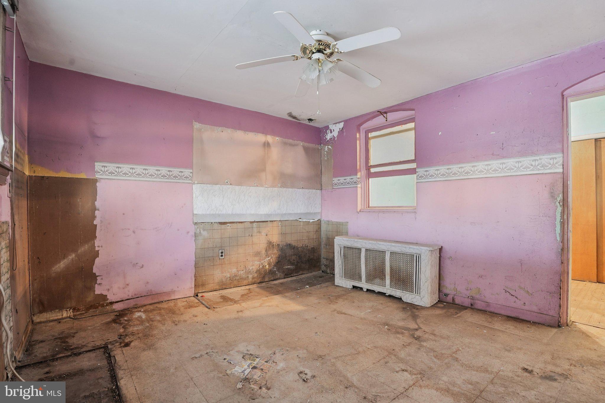 BRIDESBURG - Residential