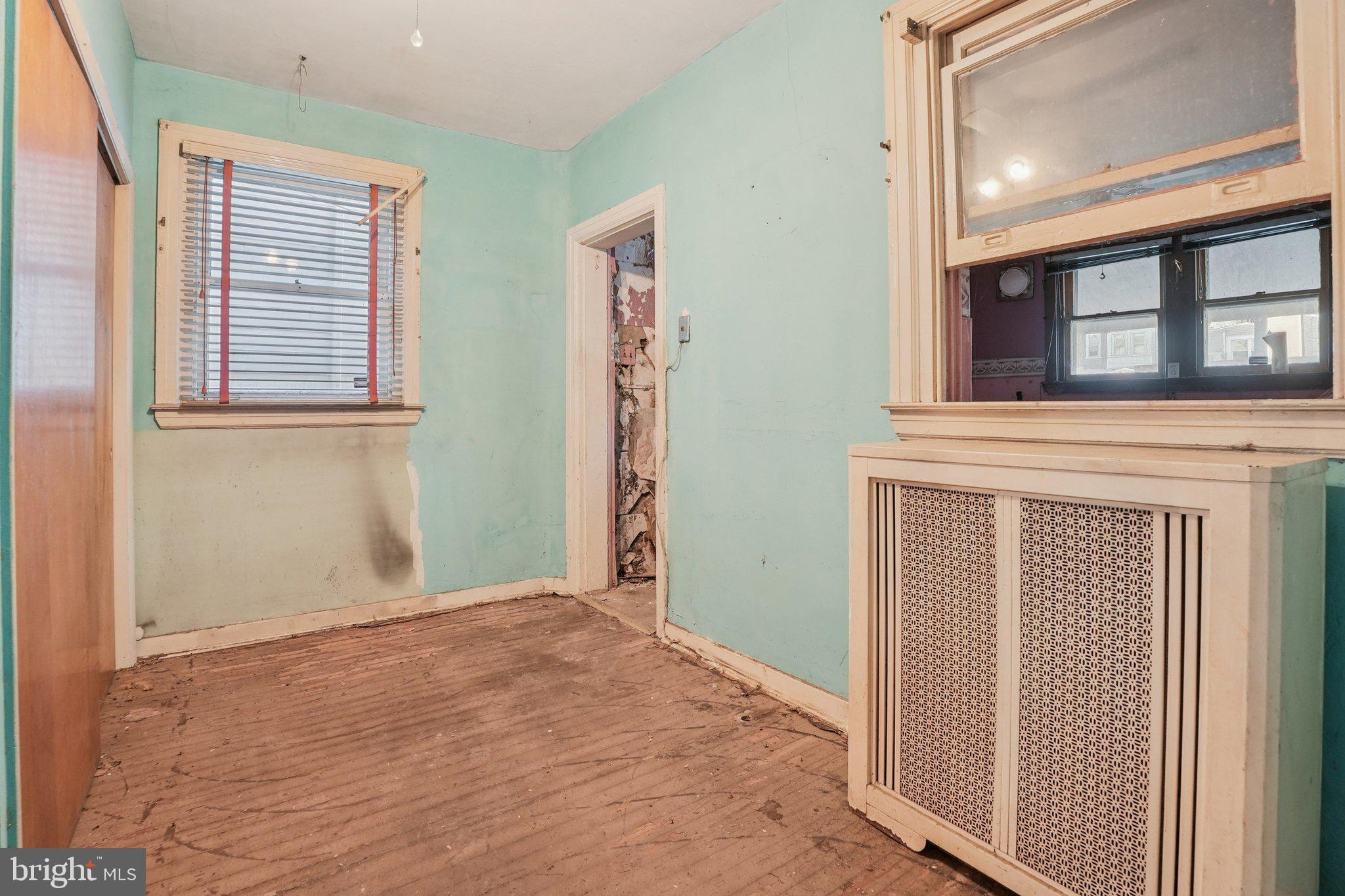 BRIDESBURG - Residential