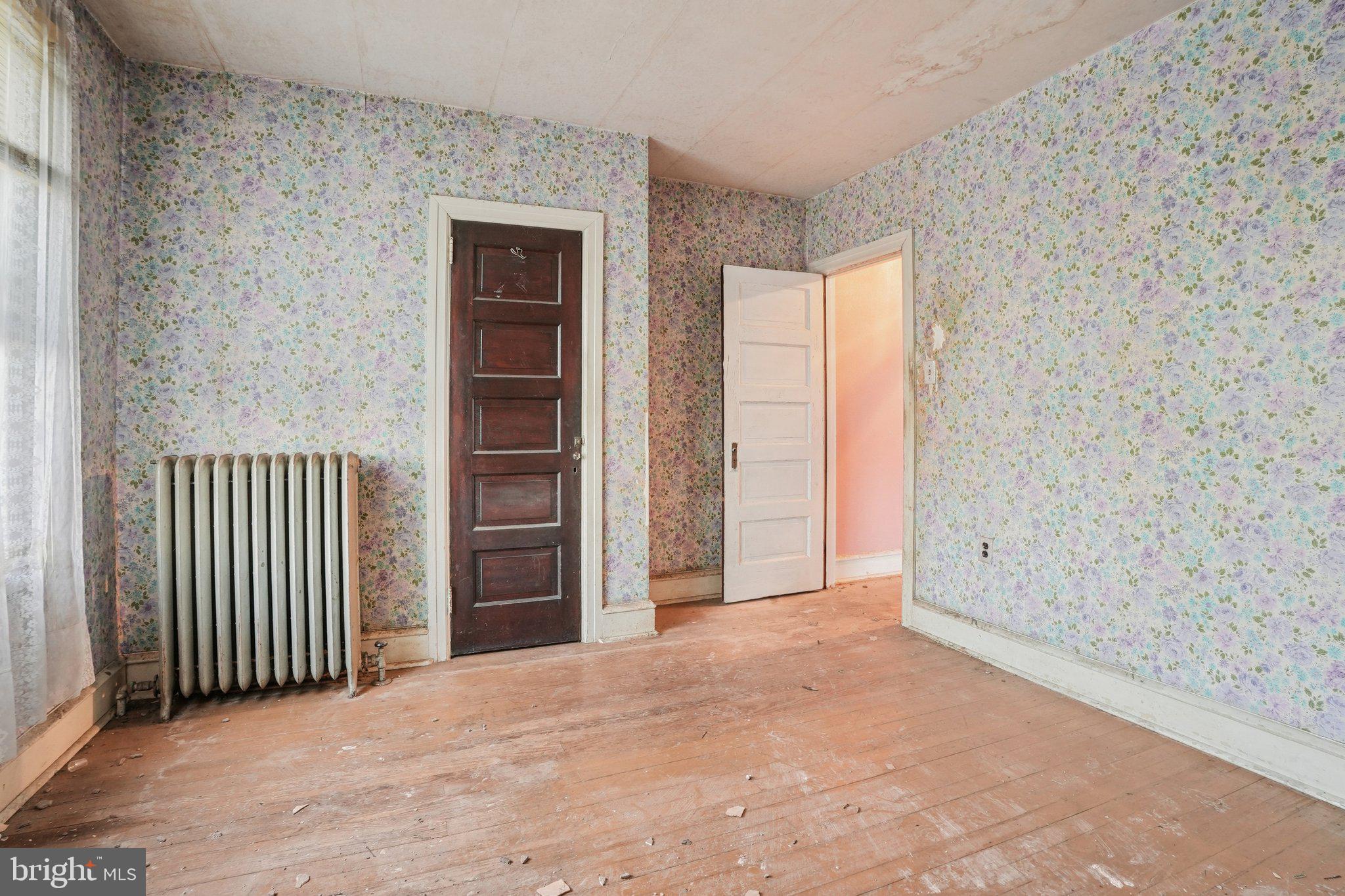 BRIDESBURG - Residential