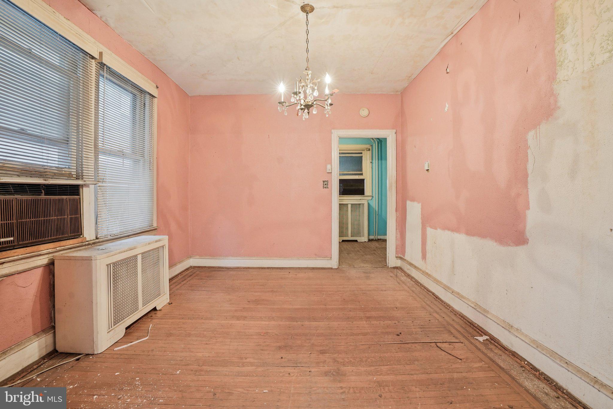 BRIDESBURG - Residential