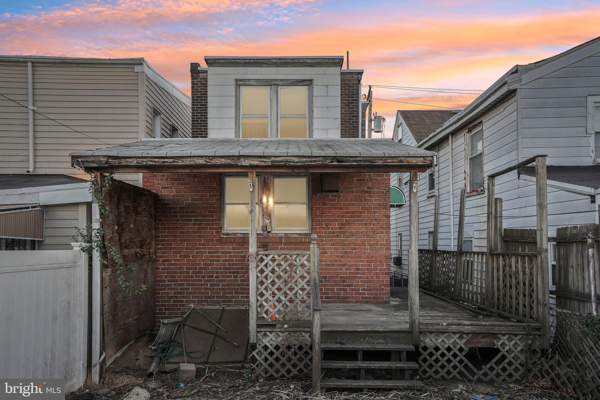 BRIDESBURG - Residential