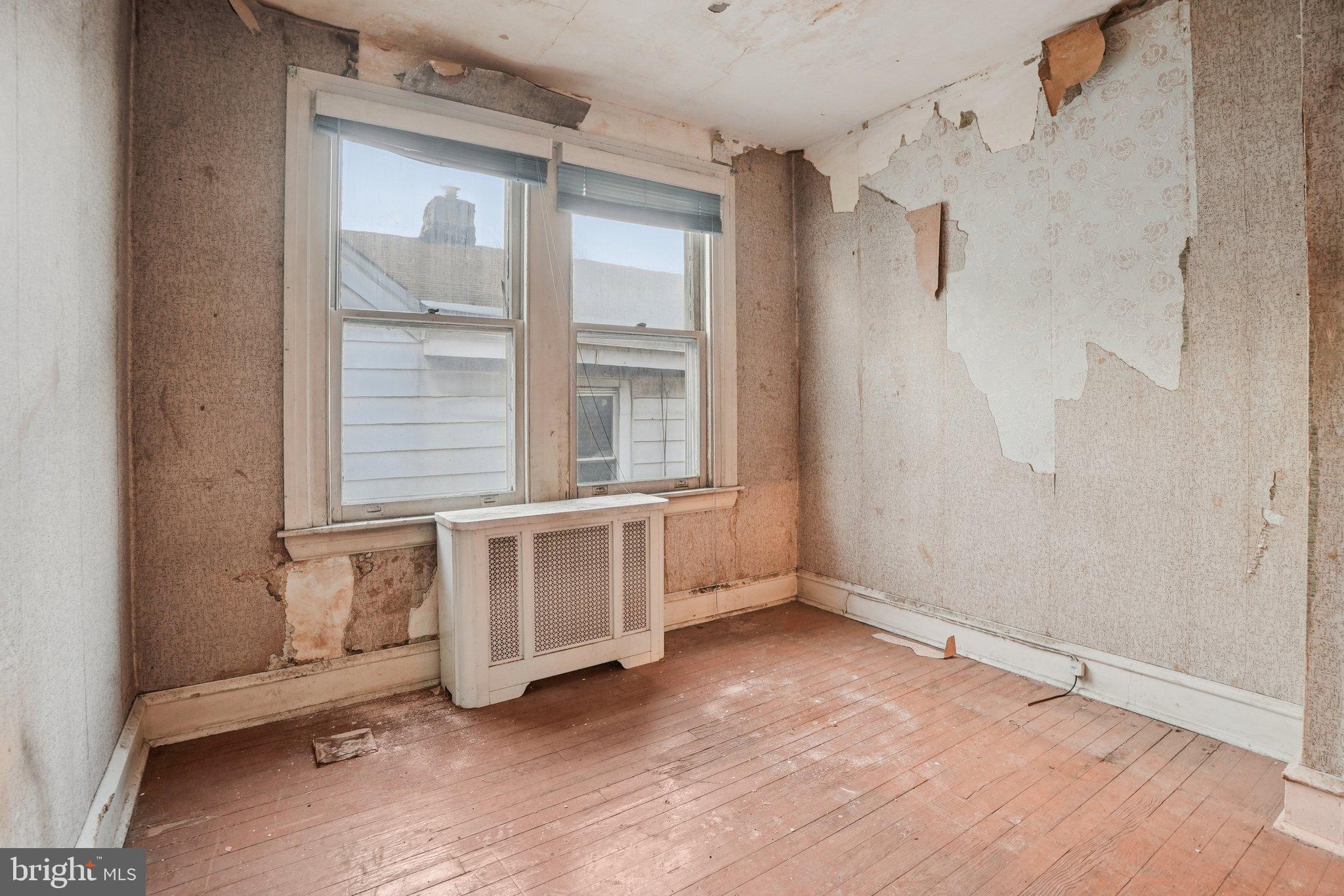 BRIDESBURG - Residential