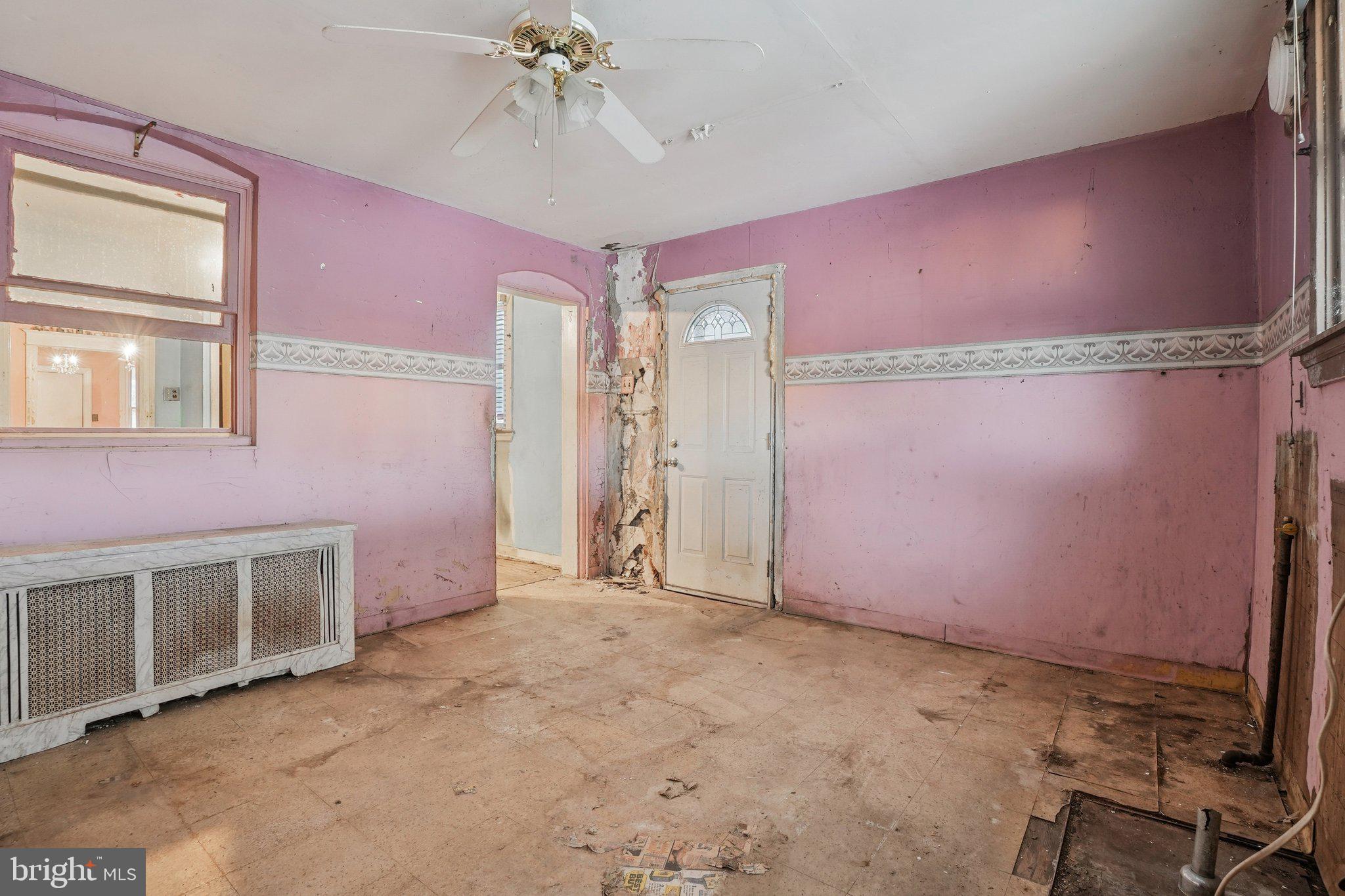 BRIDESBURG - Residential