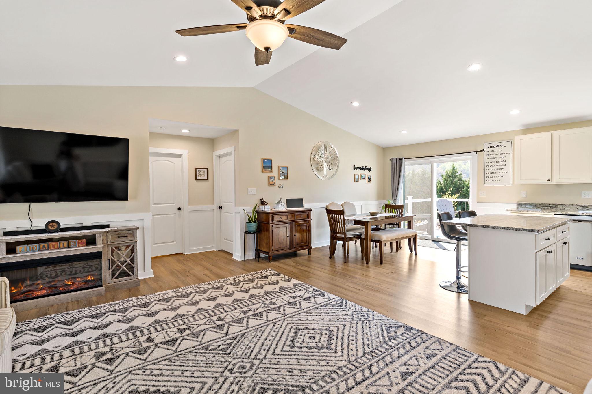 CACAPON SOUTH - Residential