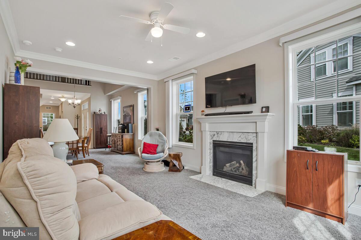 TWO RIVERS - Residential