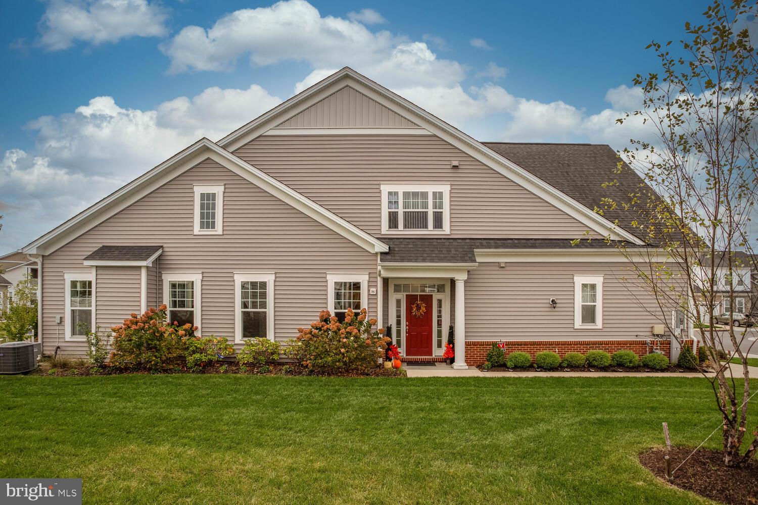 TWO RIVERS - Residential