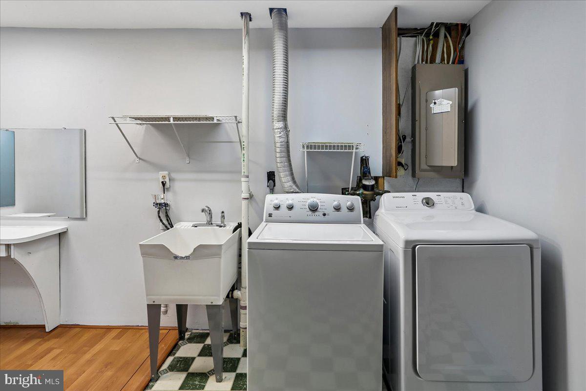 FAIRLAND - Residential
