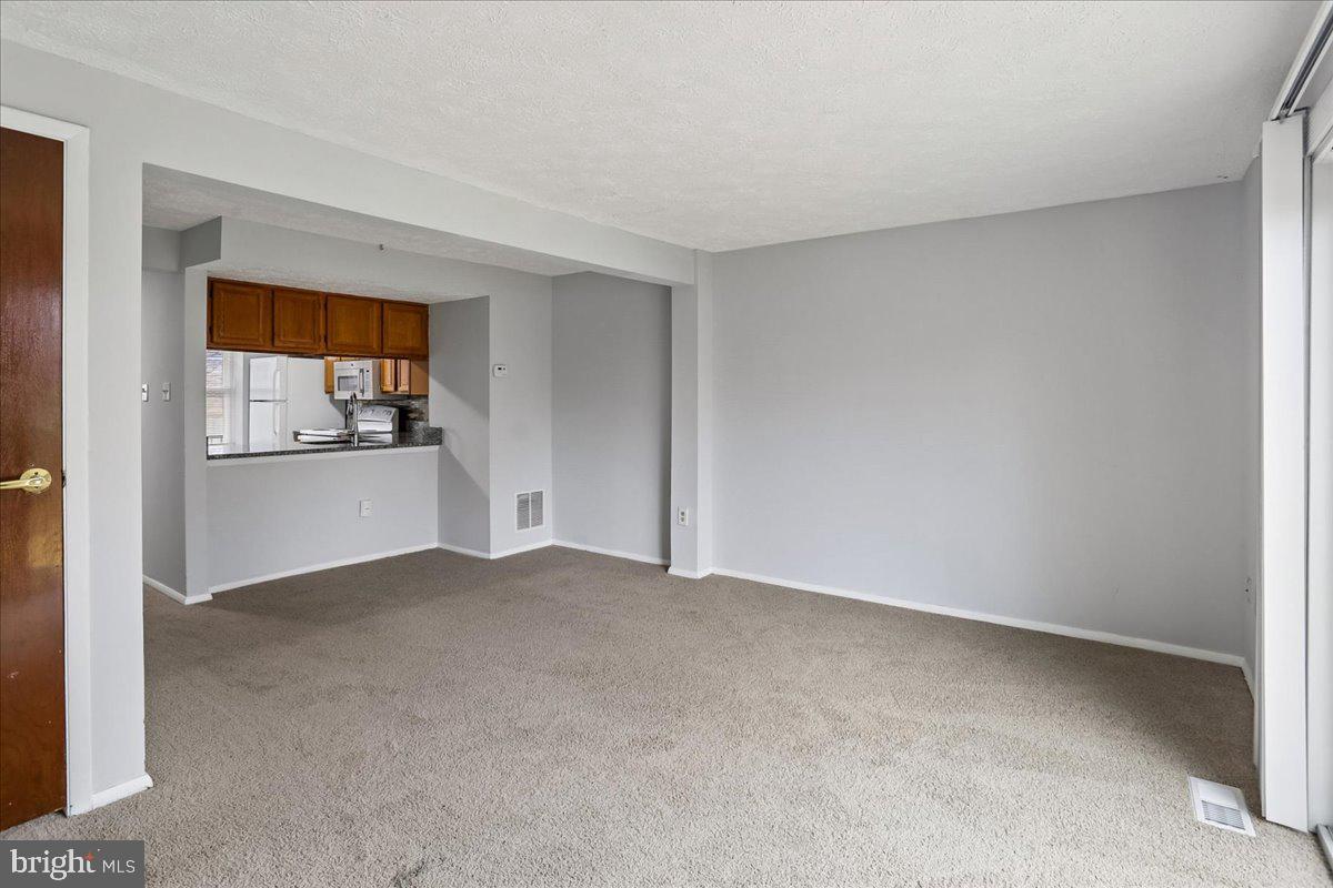 FAIRLAND - Residential