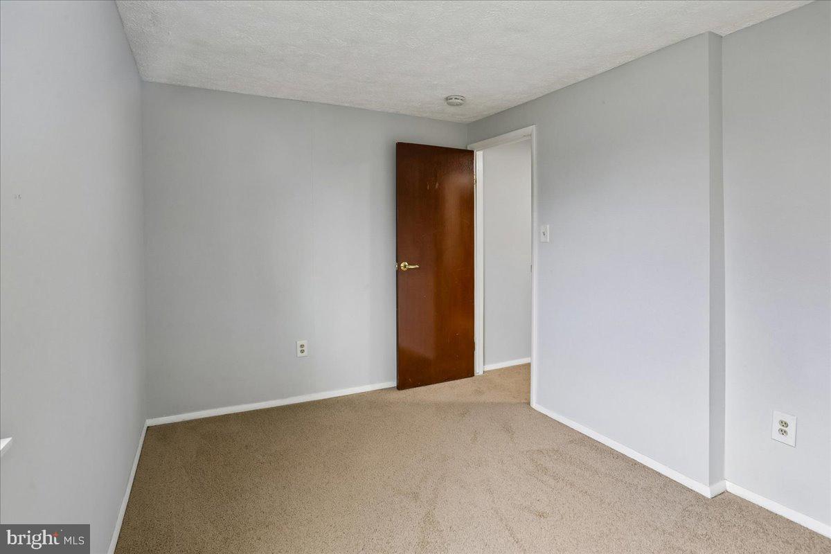 FAIRLAND - Residential