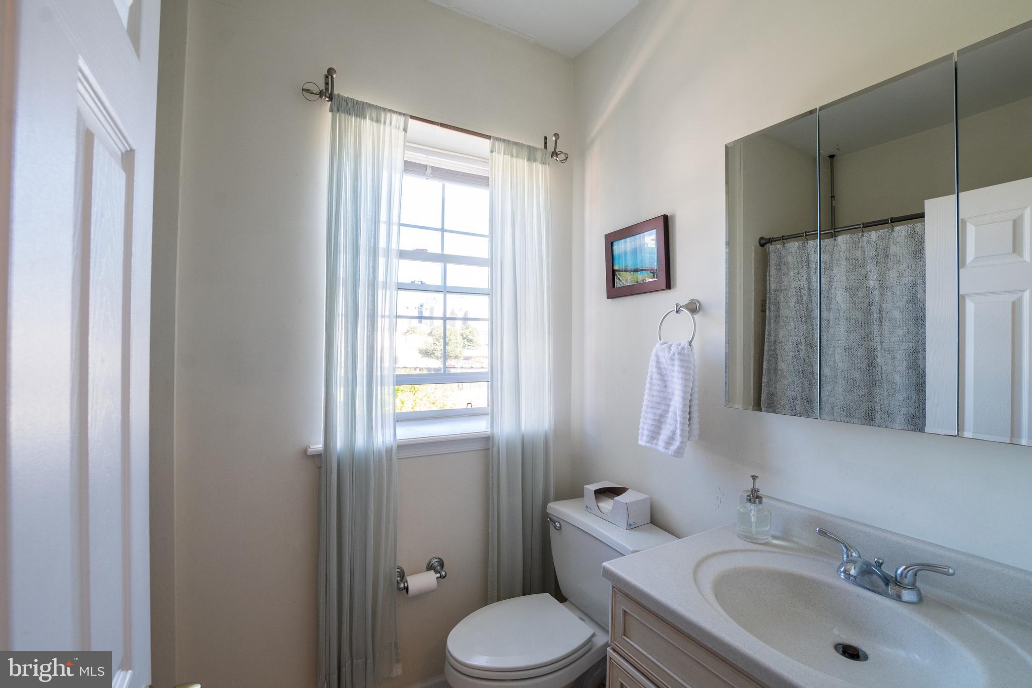 POINT BREEZE - Residential Lease