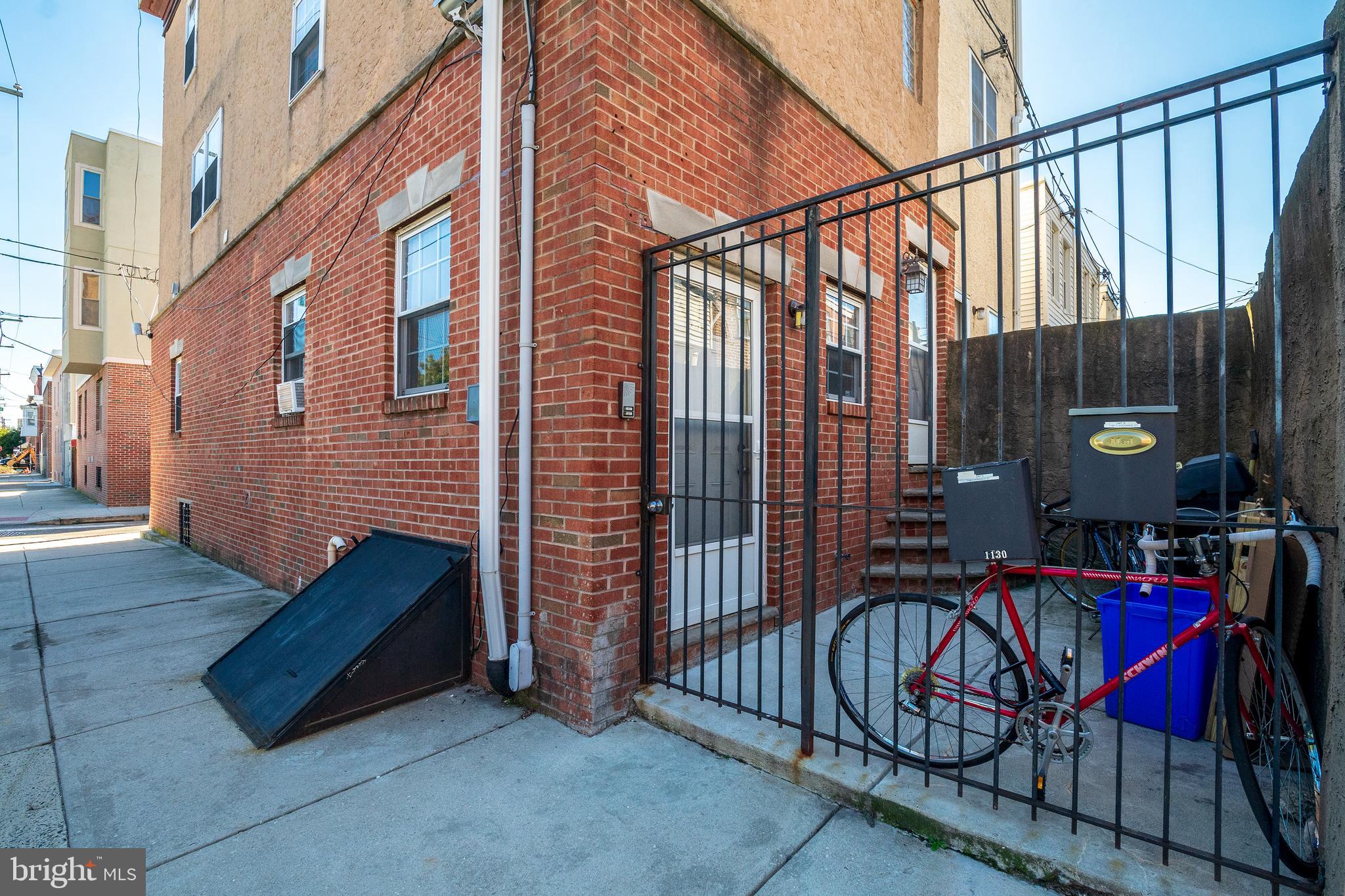 POINT BREEZE - Residential Lease
