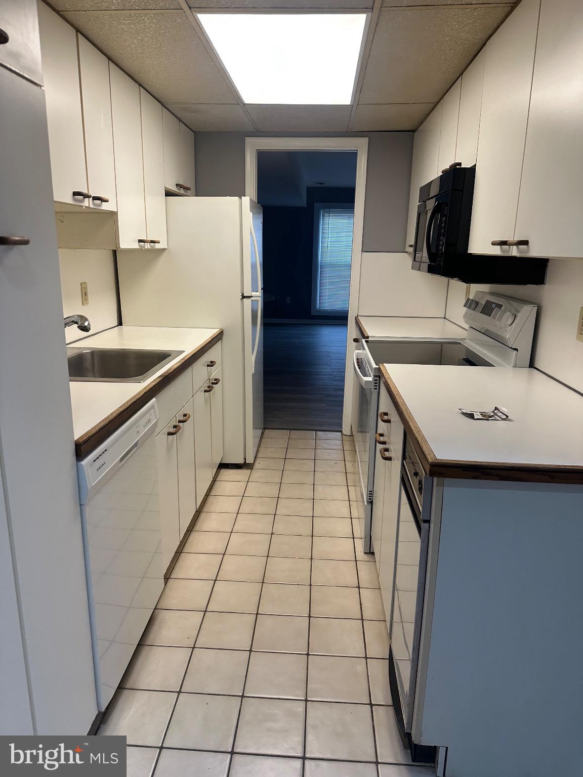 WESTOVER - Residential Lease