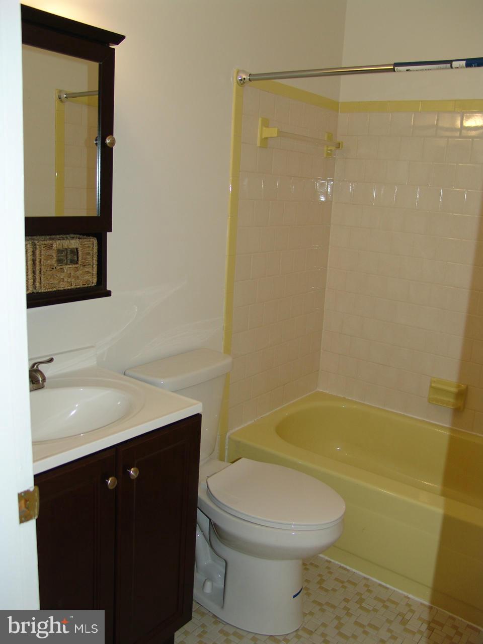 HARFORD ESTATES - Residential Lease