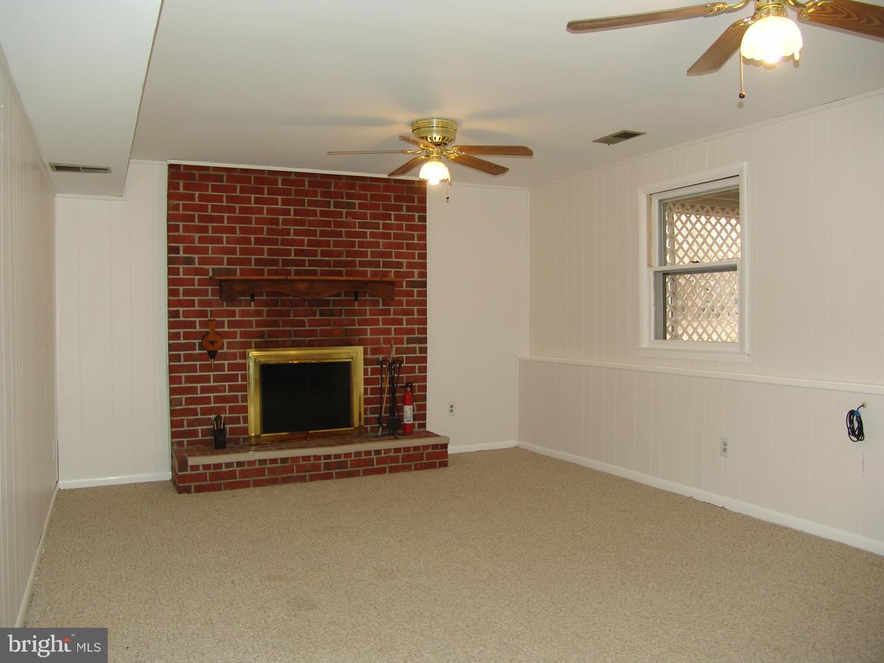 HARFORD ESTATES - Residential Lease