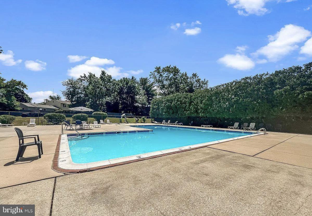 SAYBROOK VIL - Residential