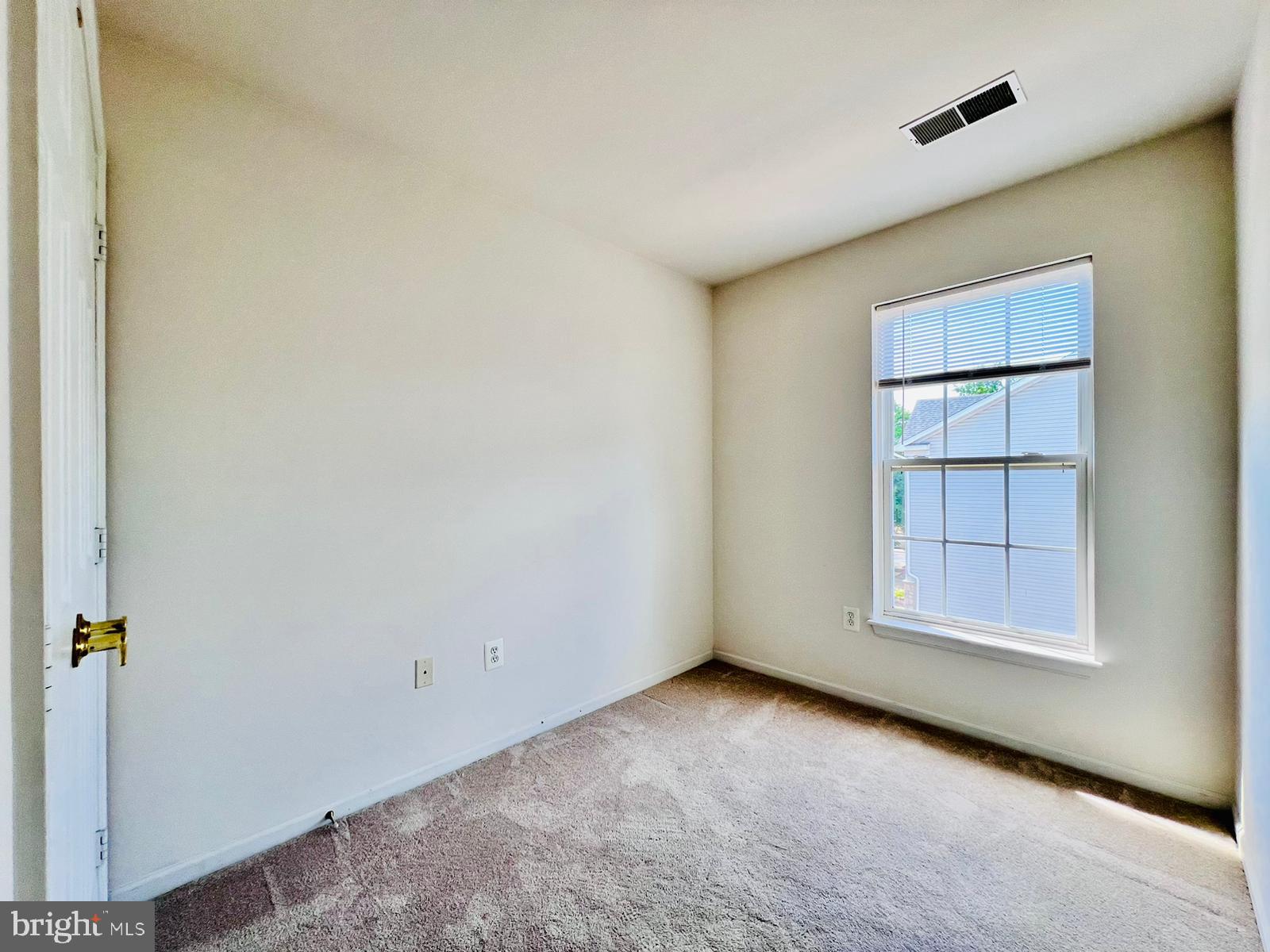 KINGSTOWNE - Residential Lease