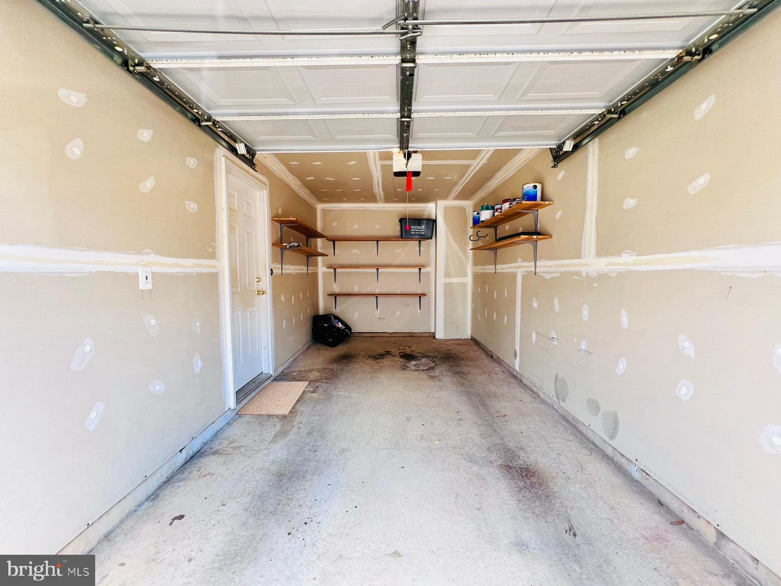 KINGSTOWNE - Residential Lease