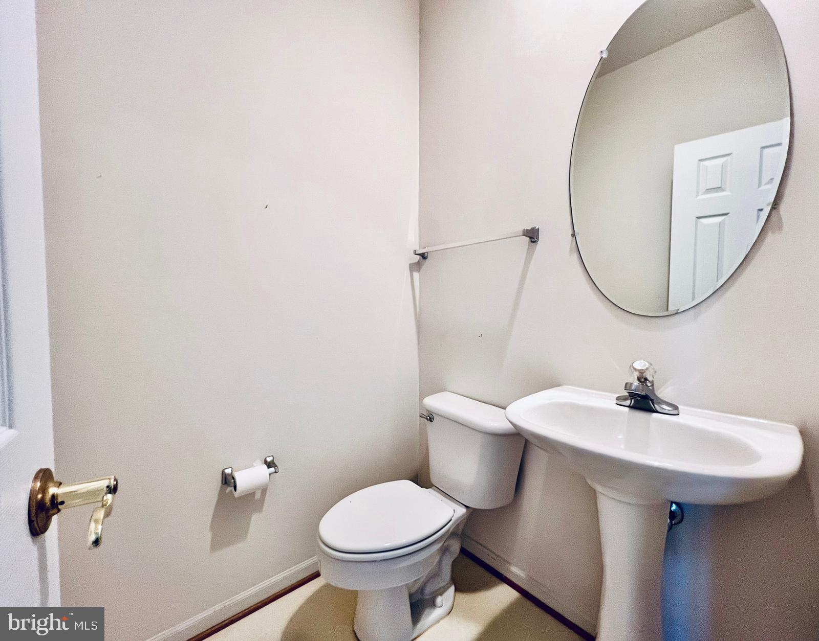 KINGSTOWNE - Residential Lease