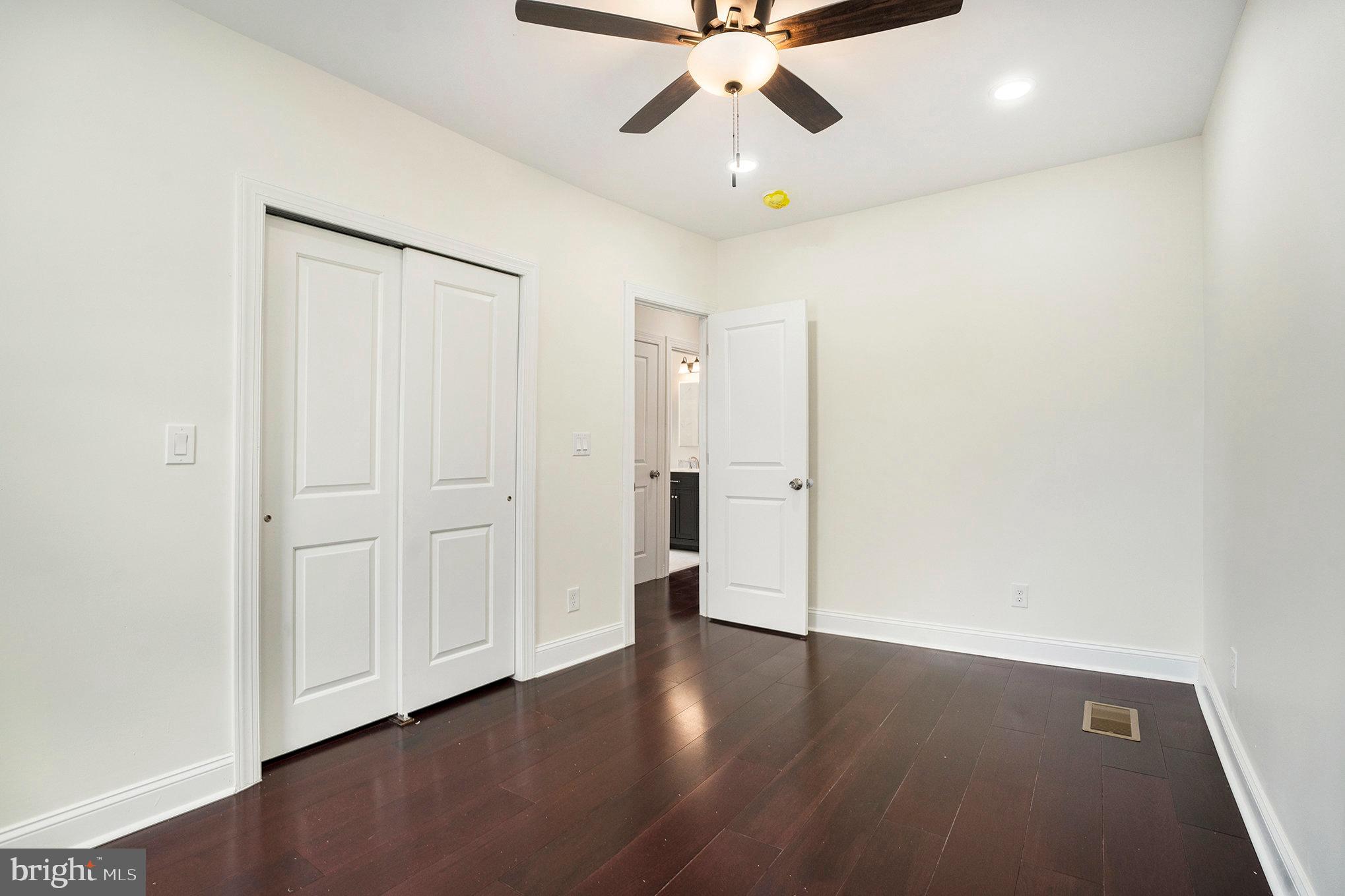 OVERBROOK - Residential