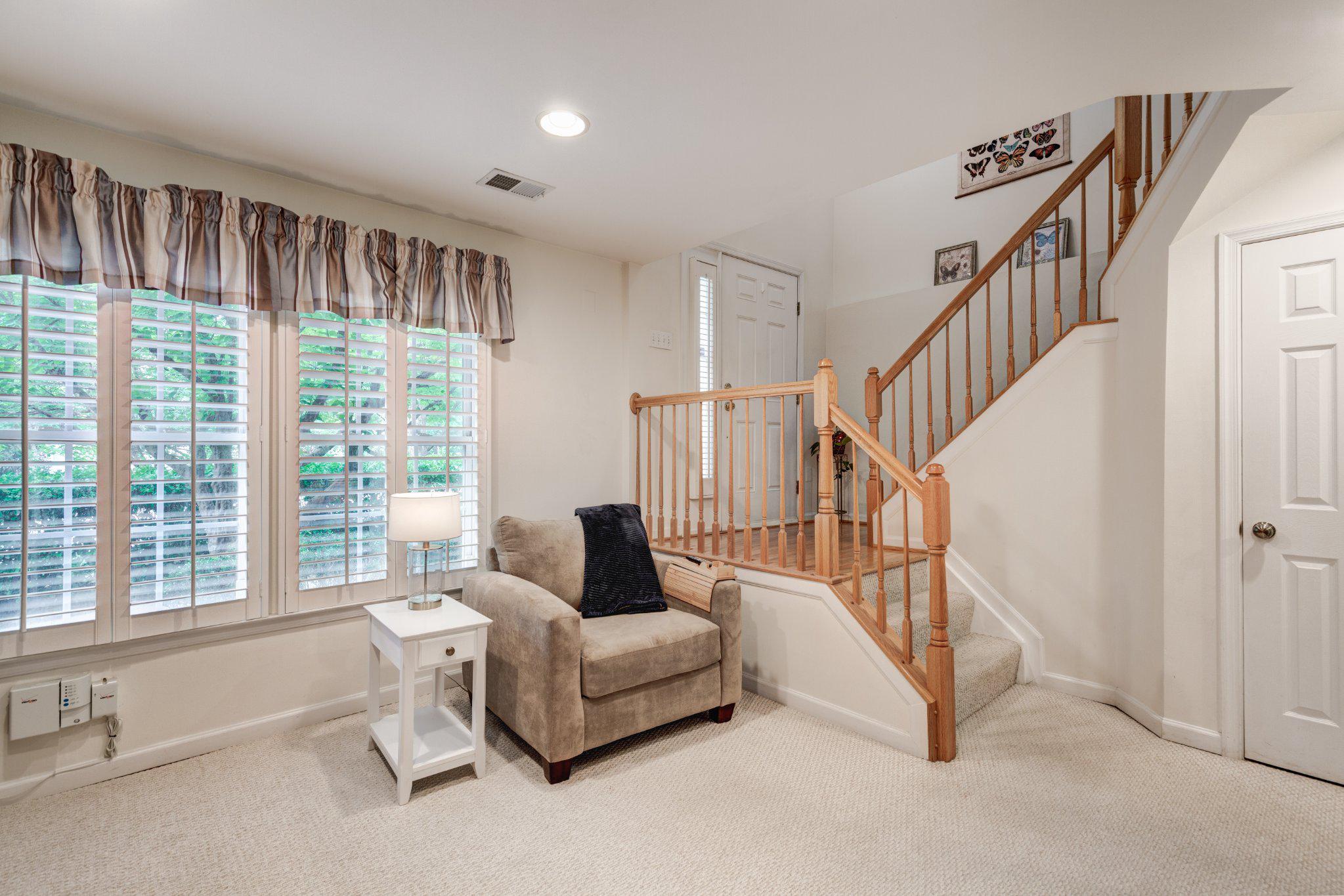 5917 TRUMPET SOUND COURT 3