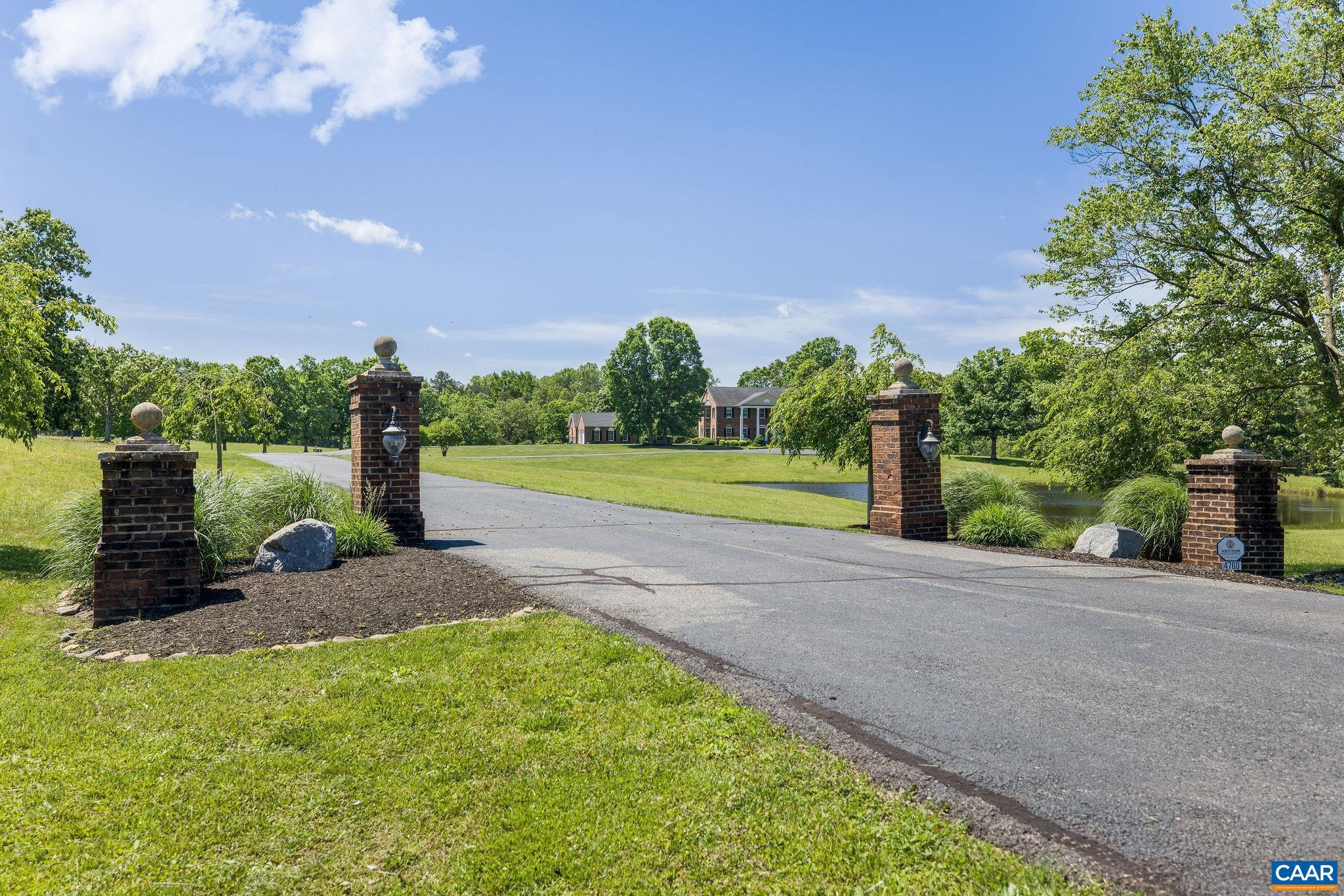 4760 BARN FIELD DR