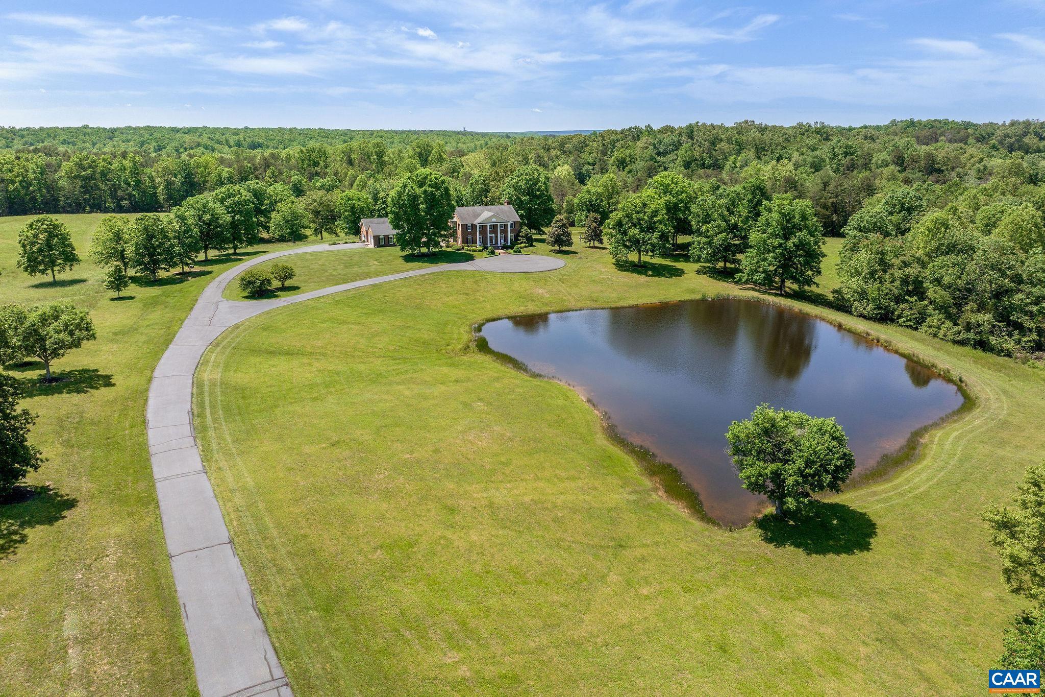 4760 BARN FIELD DR