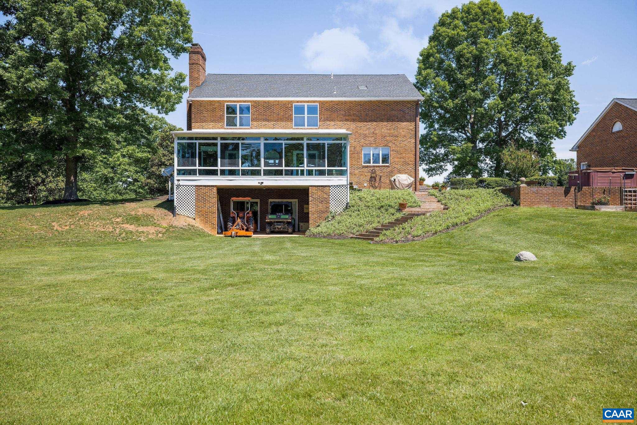 VIRGINIA FARMS - Residential