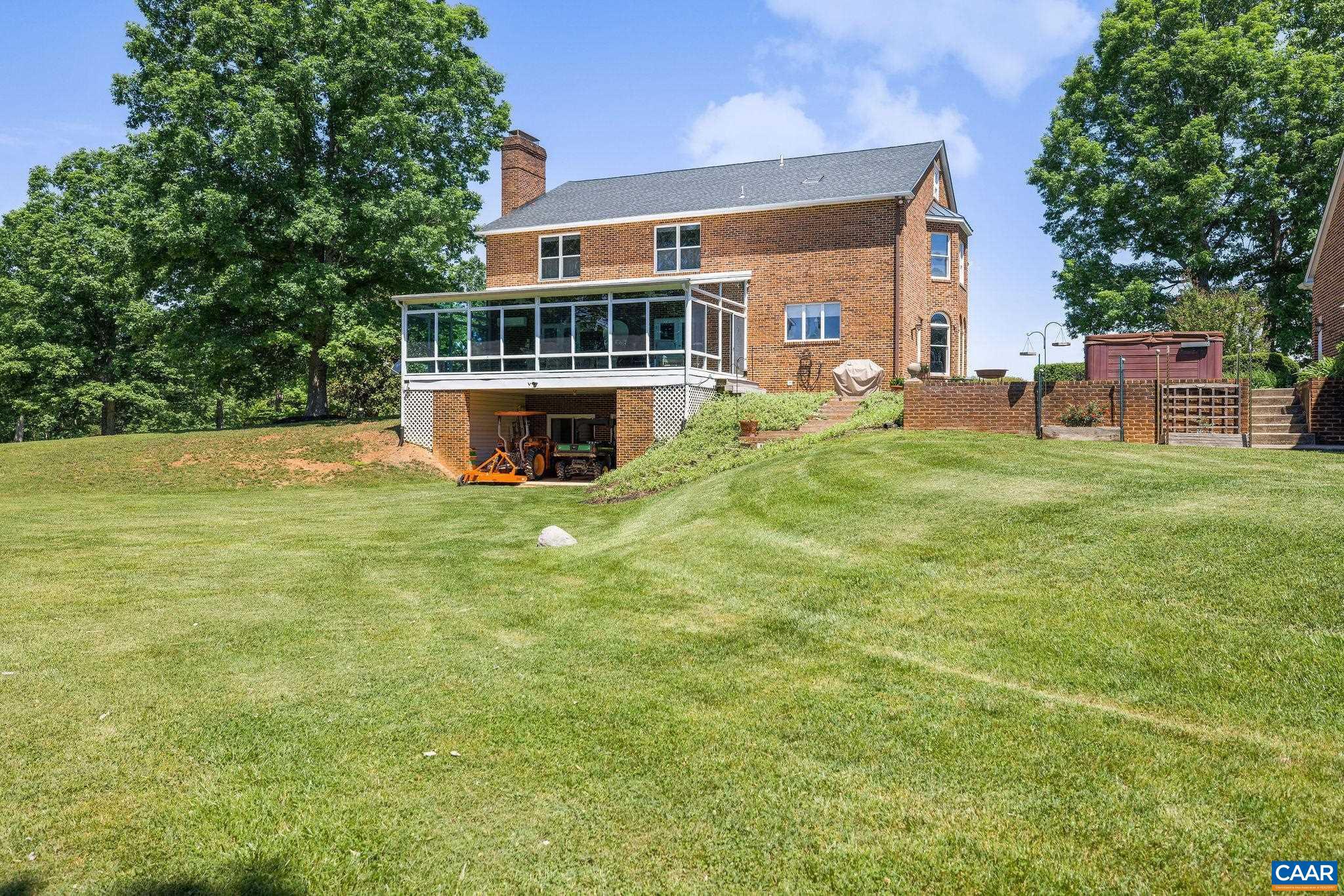 VIRGINIA FARMS - Residential