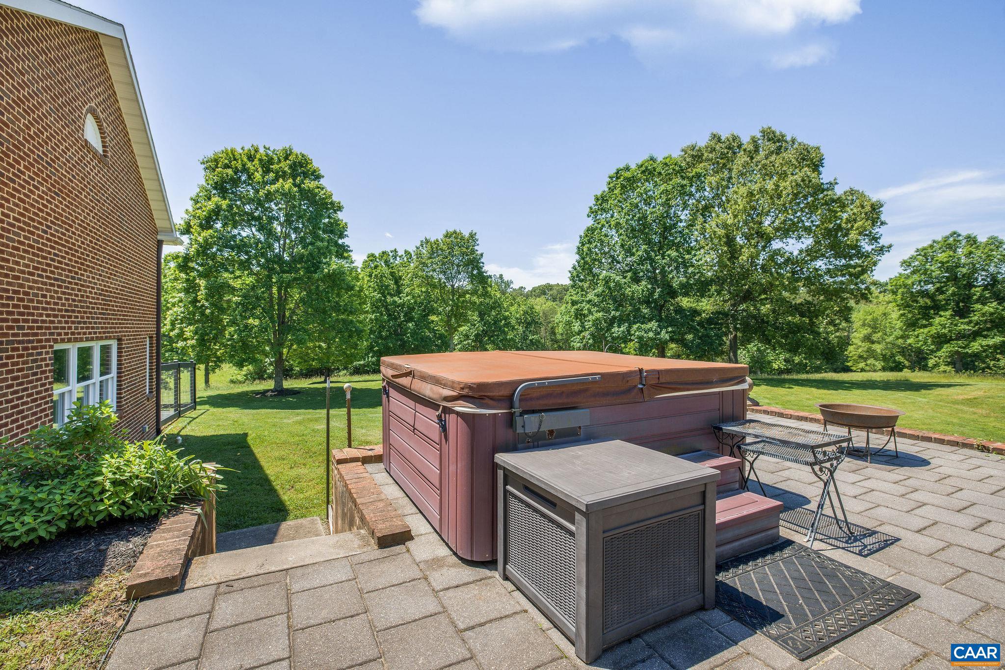 VIRGINIA FARMS - Residential