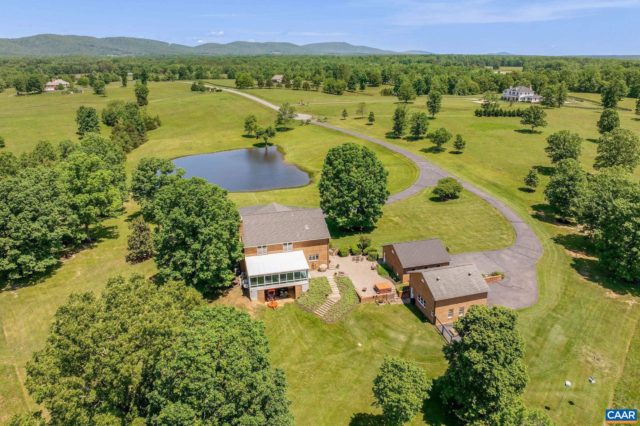 VIRGINIA FARMS - Residential