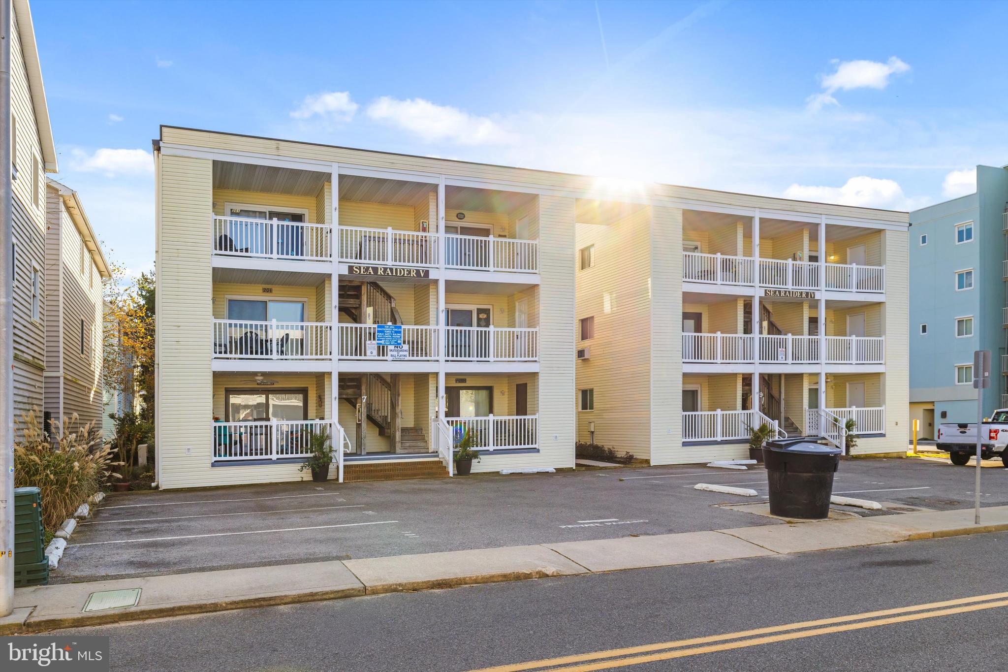 9 64TH STREET 304 SEA RAIDER IV