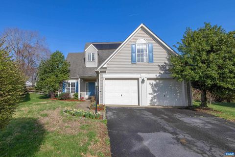 Photo of 3256 Timberwood Pkwy, CHARLOTTESVILLE, VA 22911 (MLS # 675108)