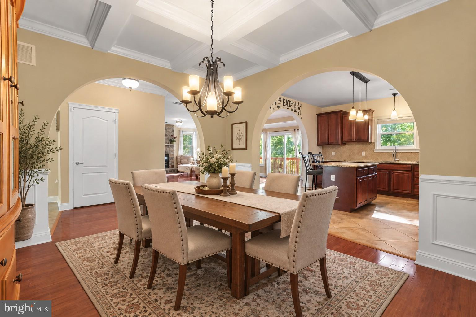105 MULBERRY LANE