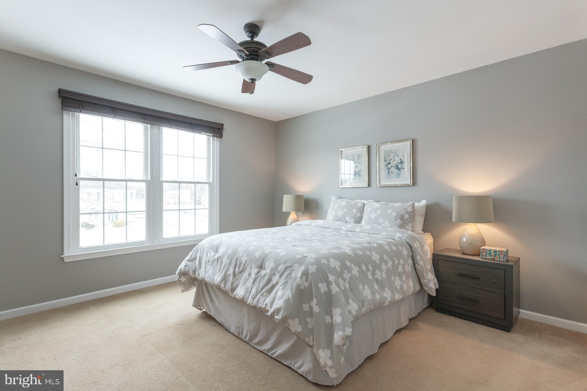 MEADOWBROOK - Residential