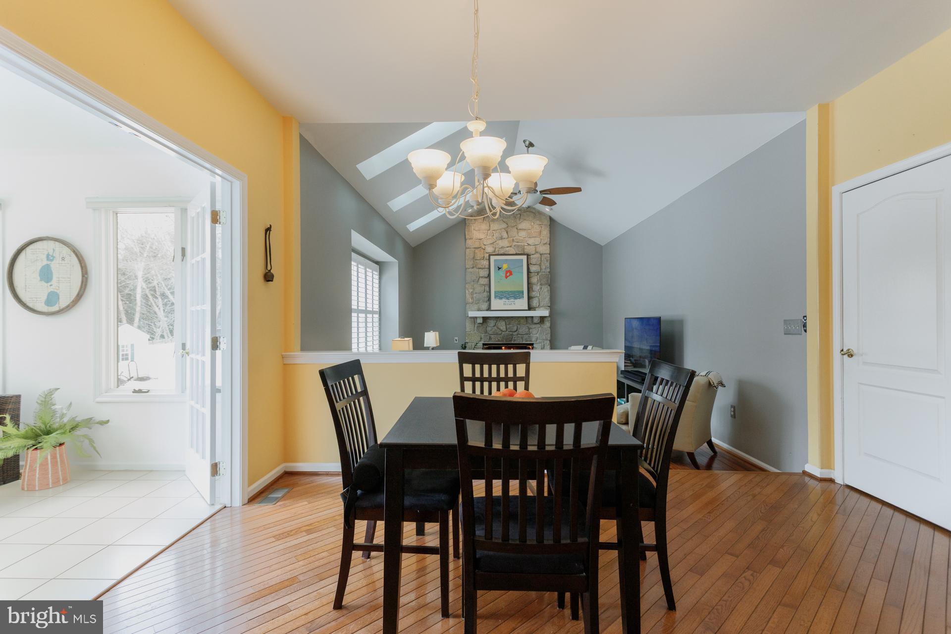 MEADOWBROOK - Residential