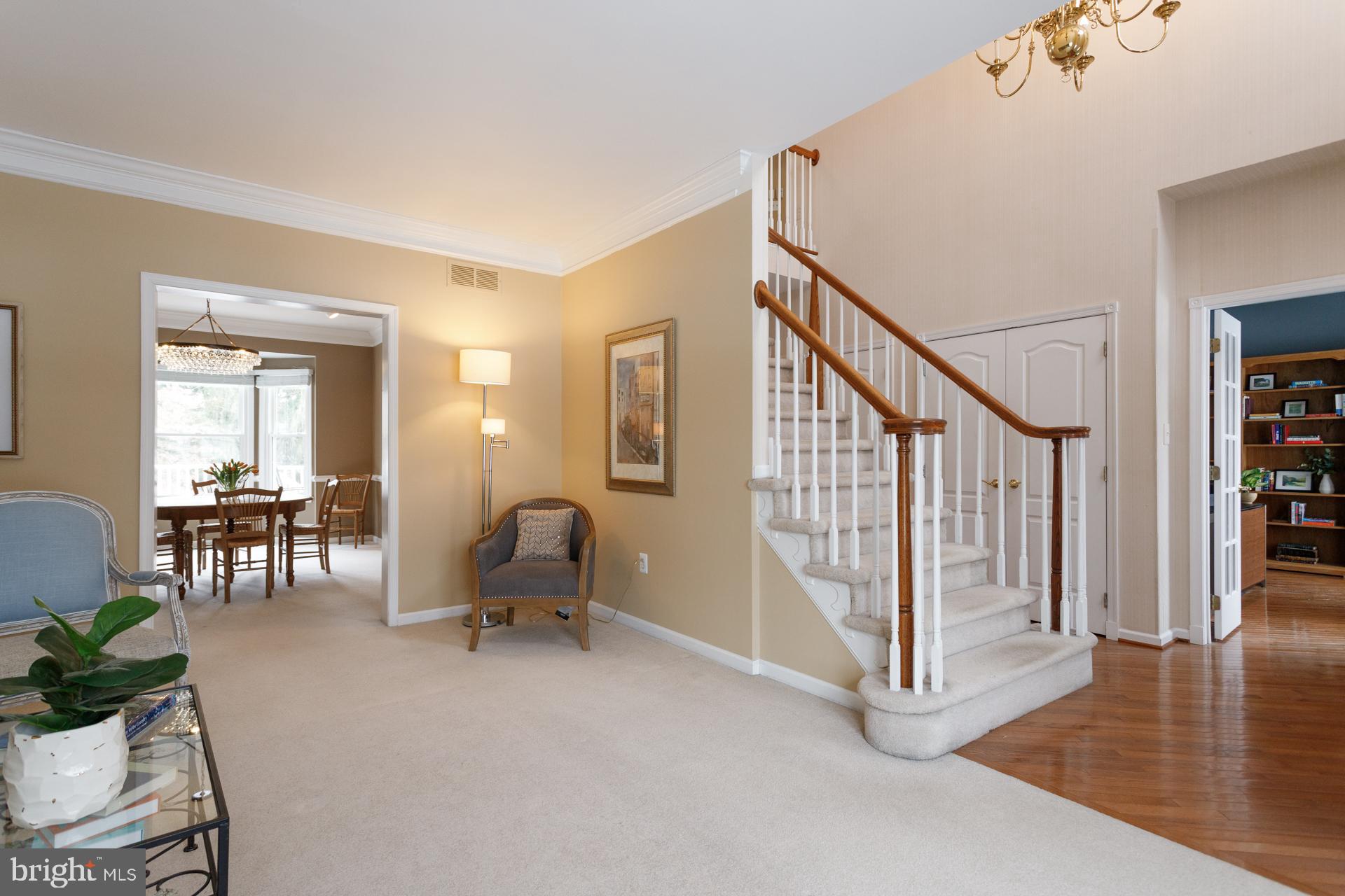 MEADOWBROOK - Residential