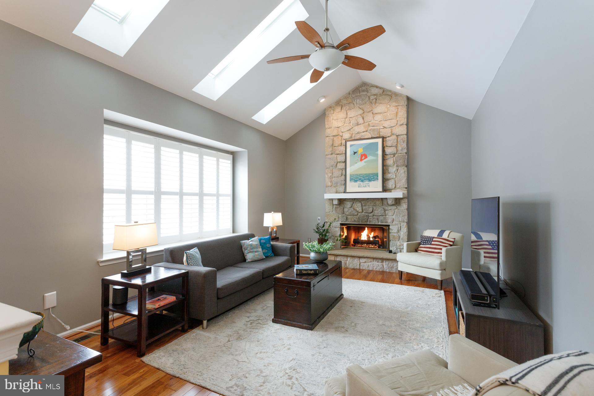 MEADOWBROOK - Residential