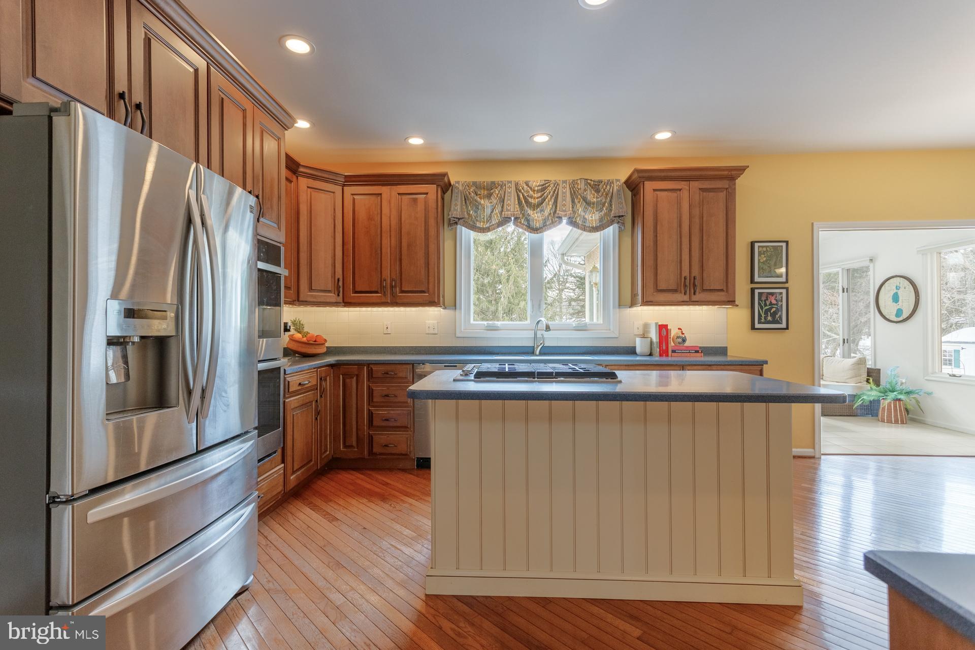 MEADOWBROOK - Residential