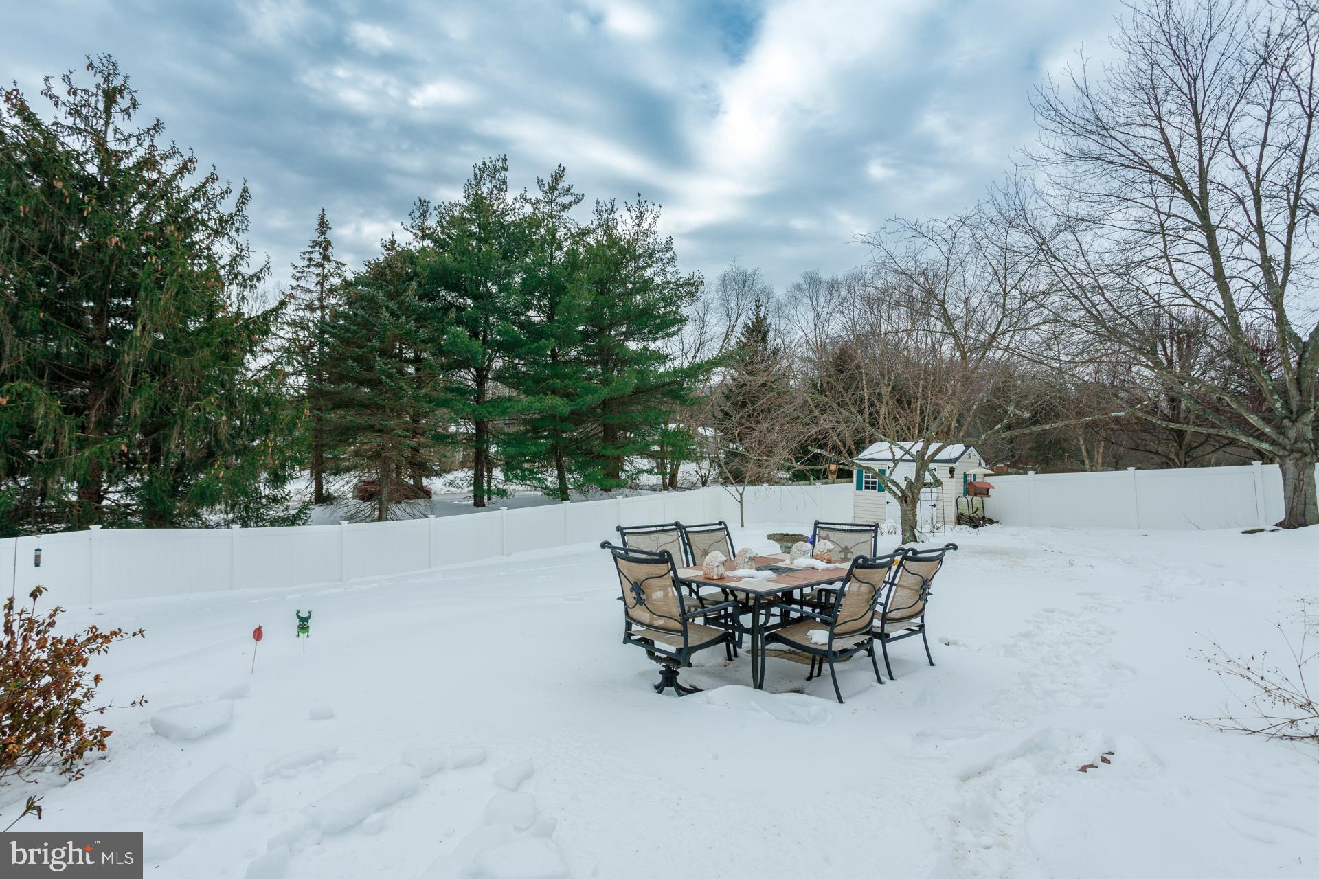 MEADOWBROOK - Residential