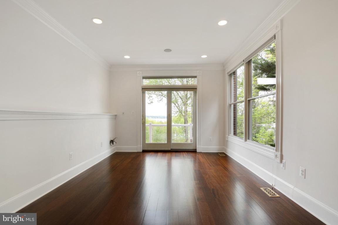 HERALD HARBOR - Residential