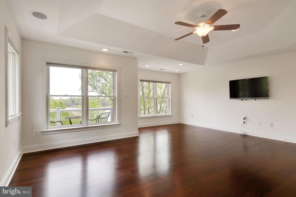 HERALD HARBOR - Residential