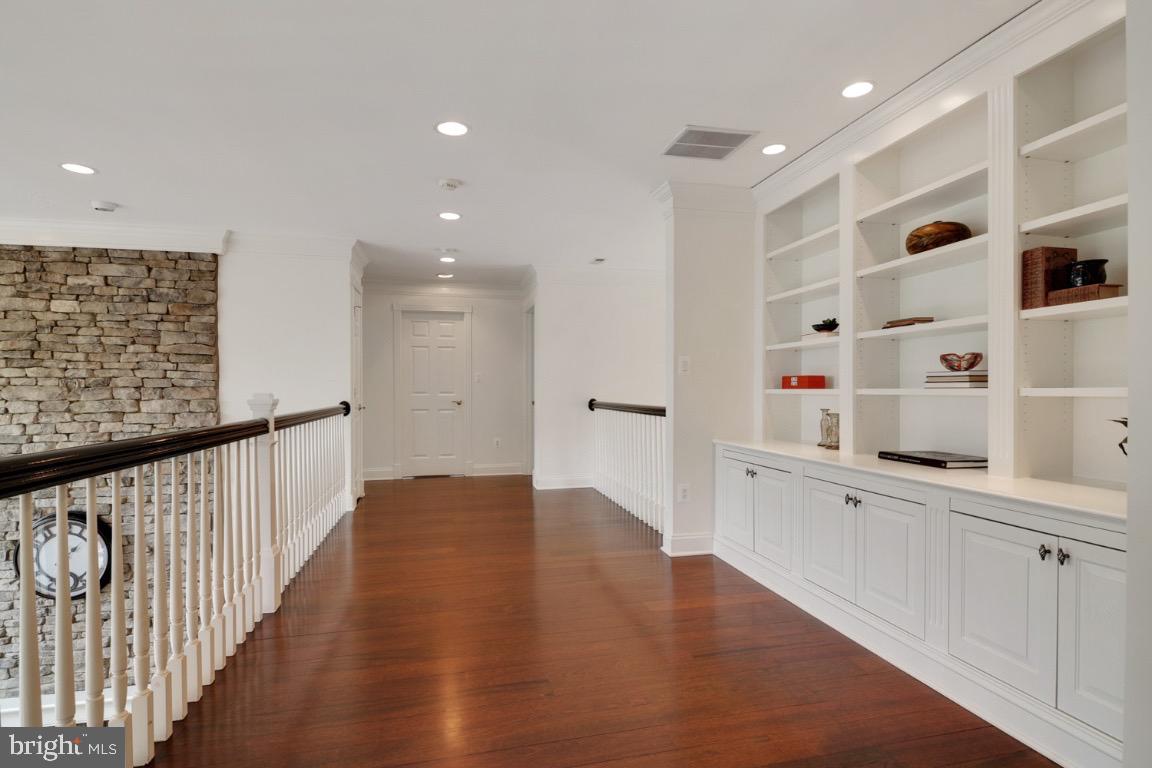 HERALD HARBOR - Residential