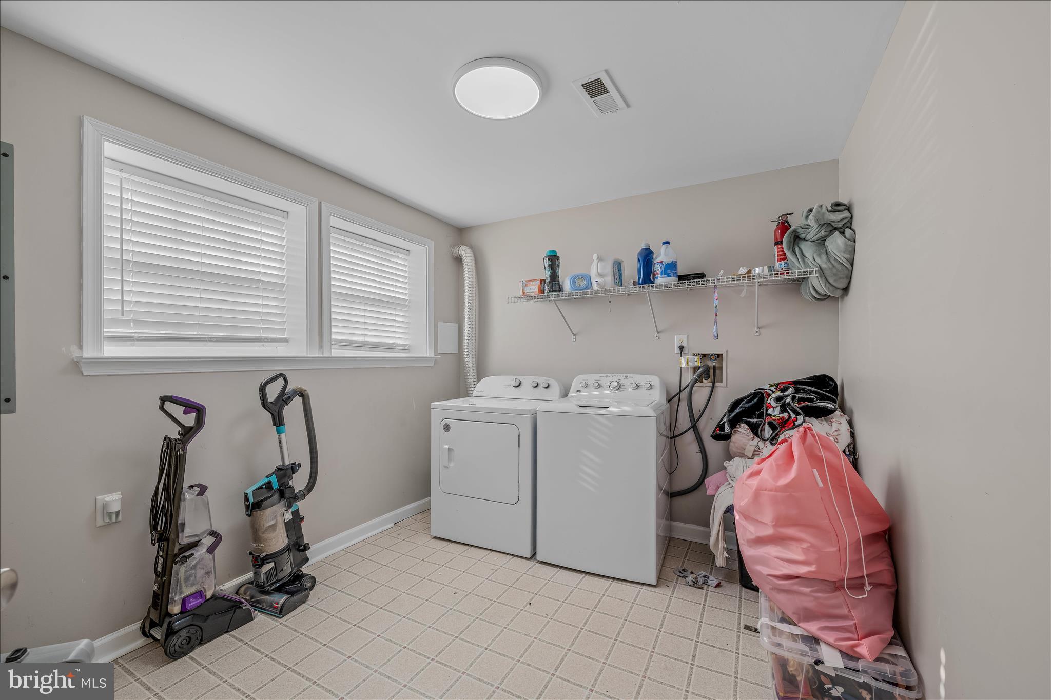 LAUREL RIDGE - Residential