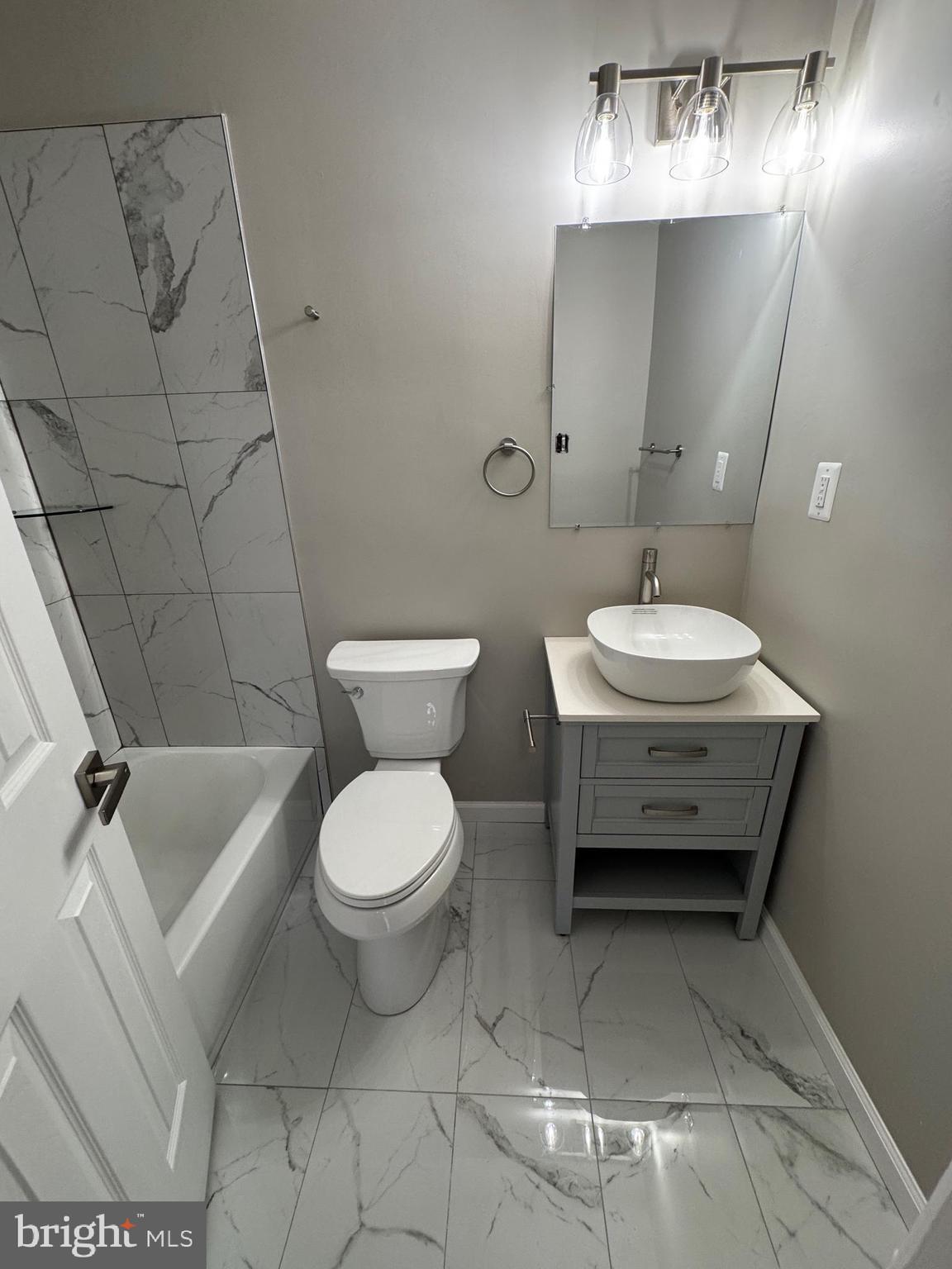 SPRINGFIELD MANOR - Residential