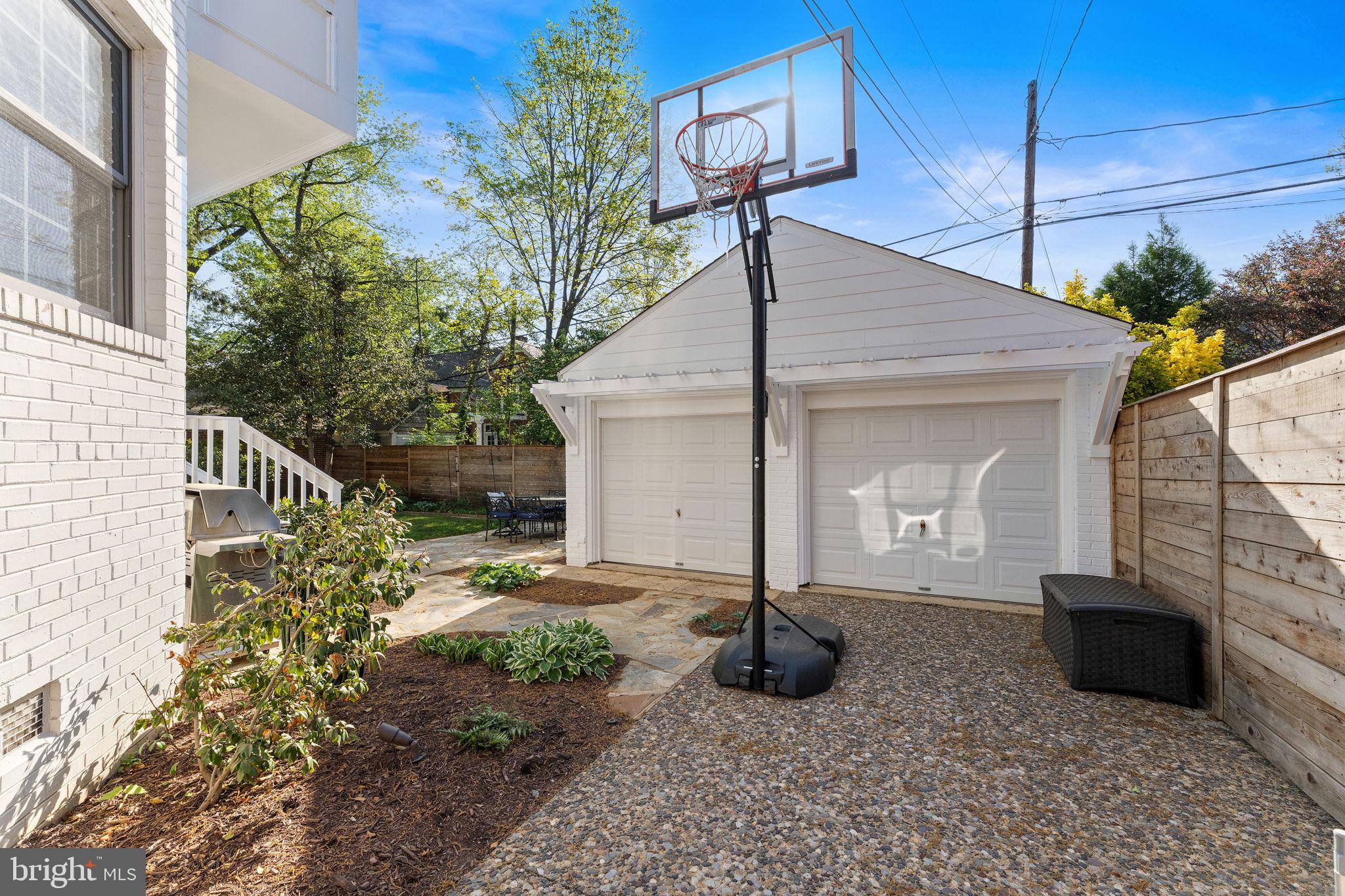 CLUB MANOR ESTATES - Residential