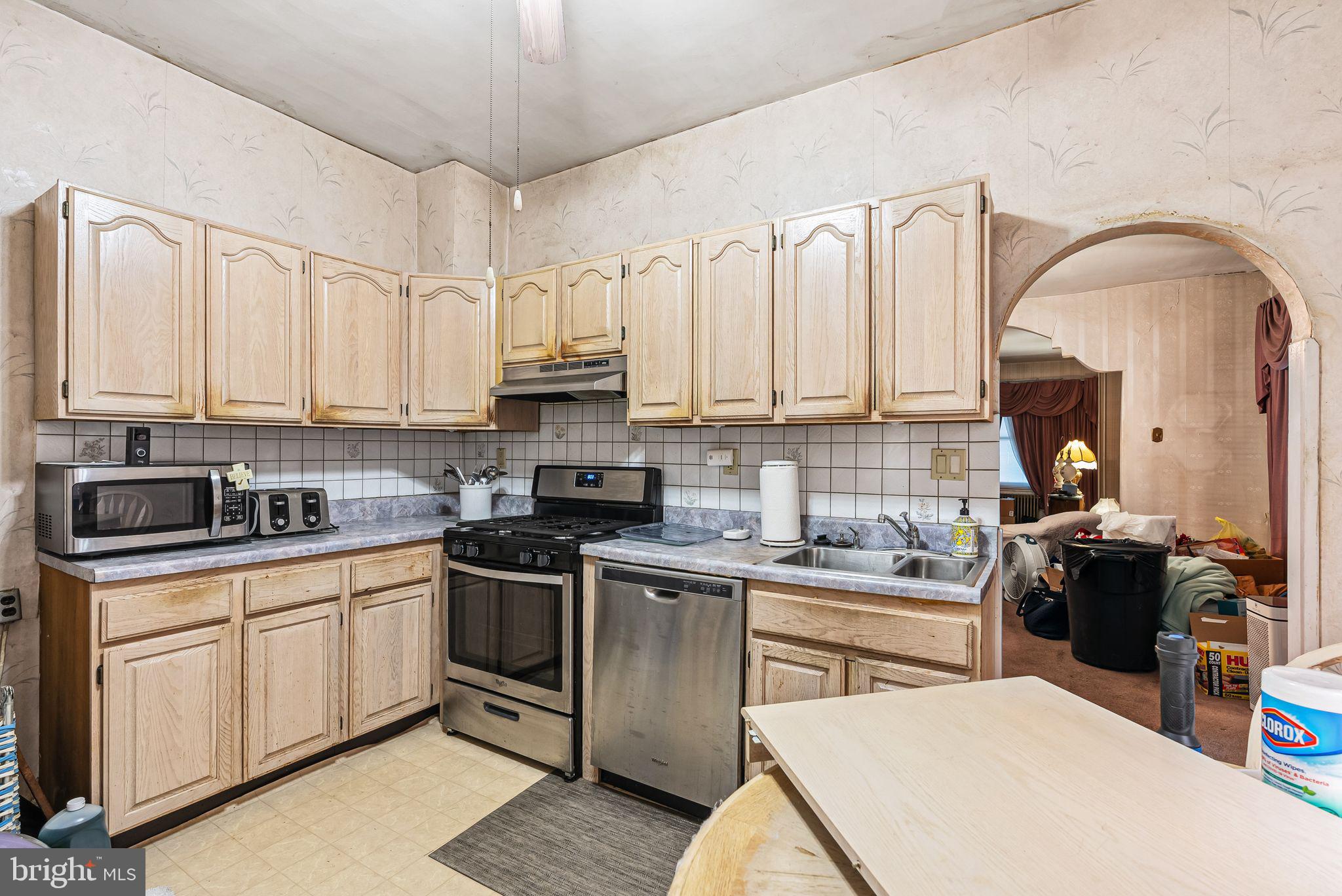 PHILADELPHIA - Residential