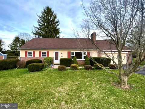 Photo of 1925 BLOOMINGDALE AVE, LANCASTER, PA 17601 (MLS # PALA2032180)