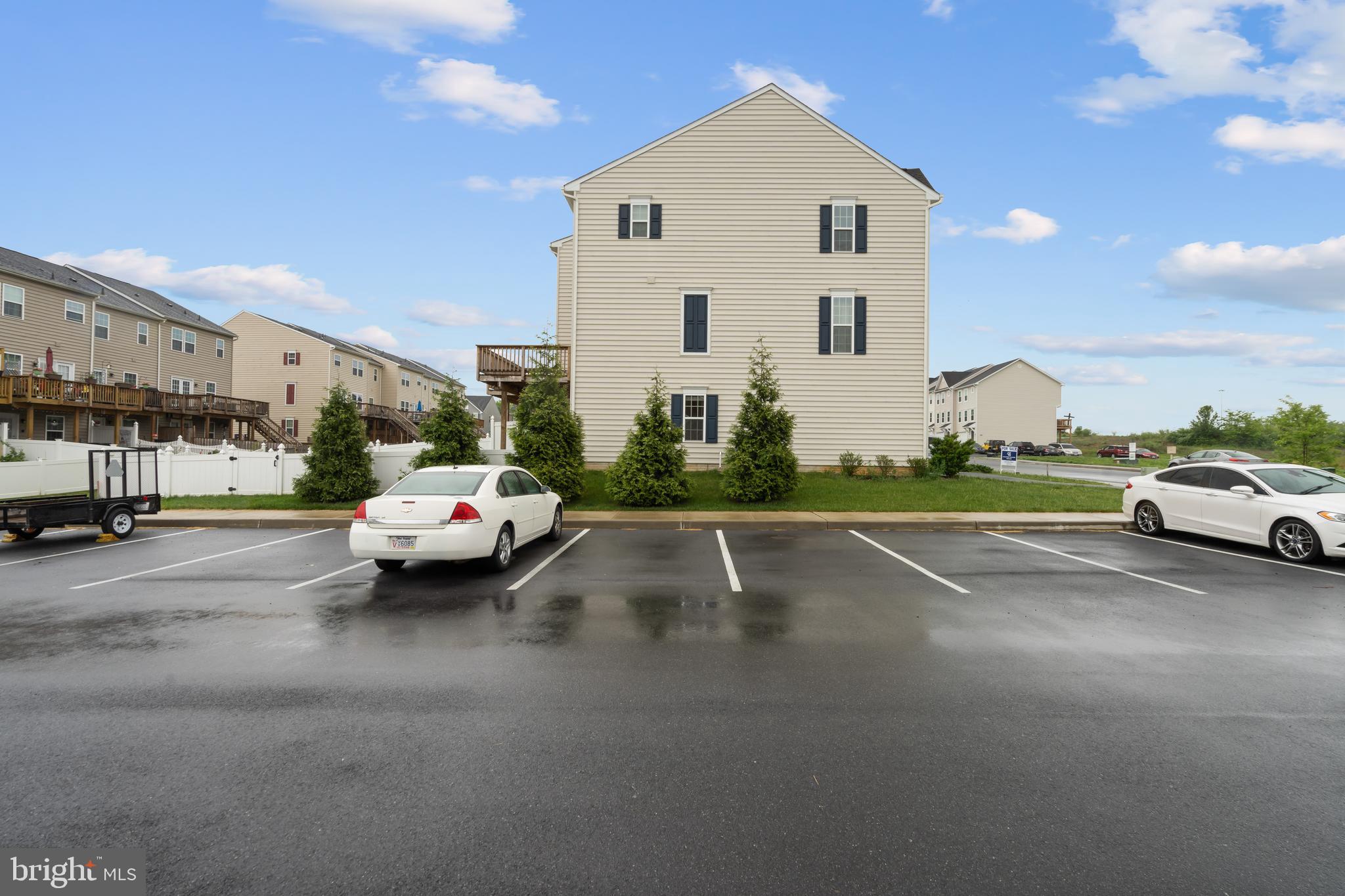 POTOMAC STATION - Residential