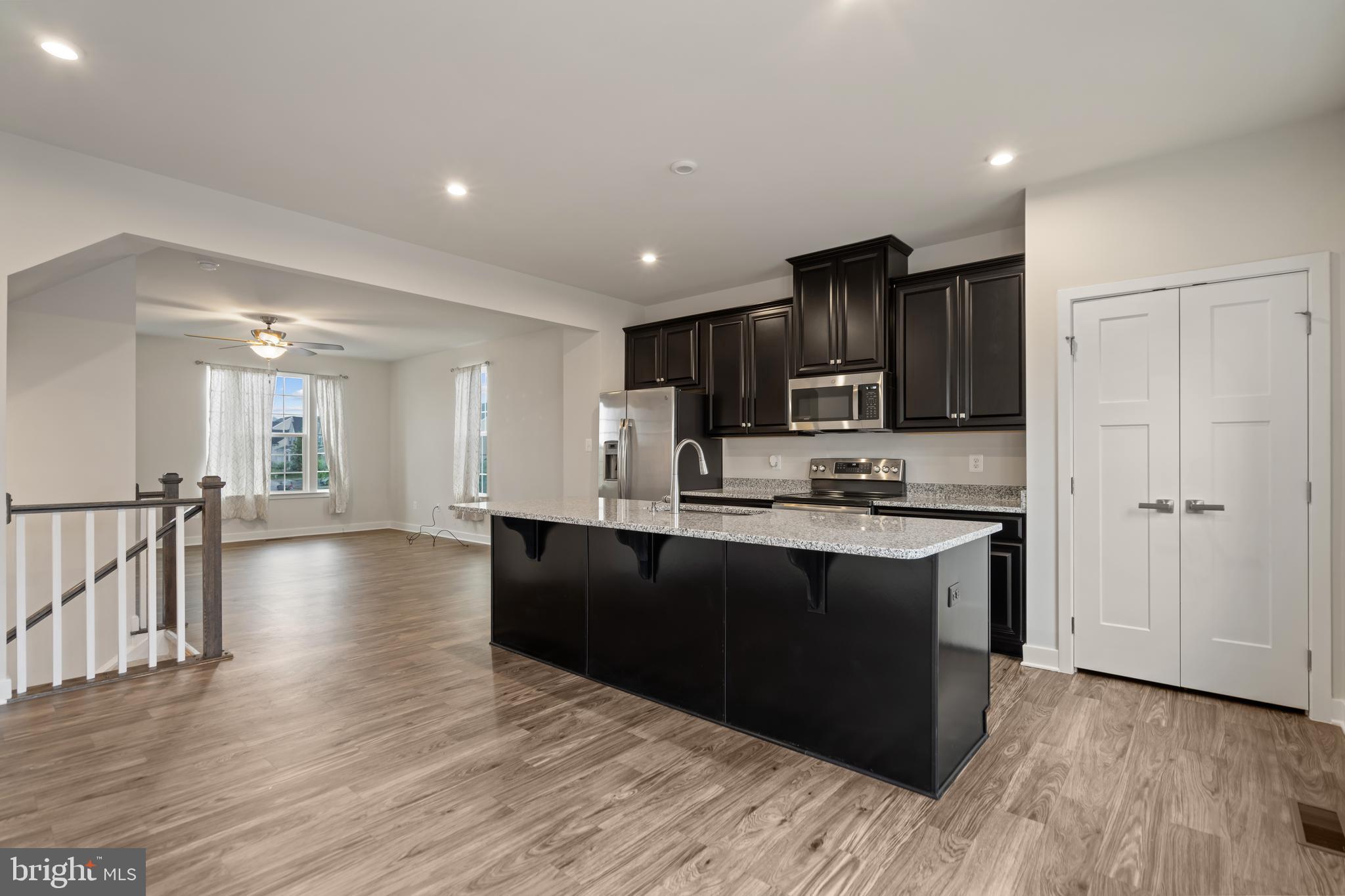 POTOMAC STATION - Residential