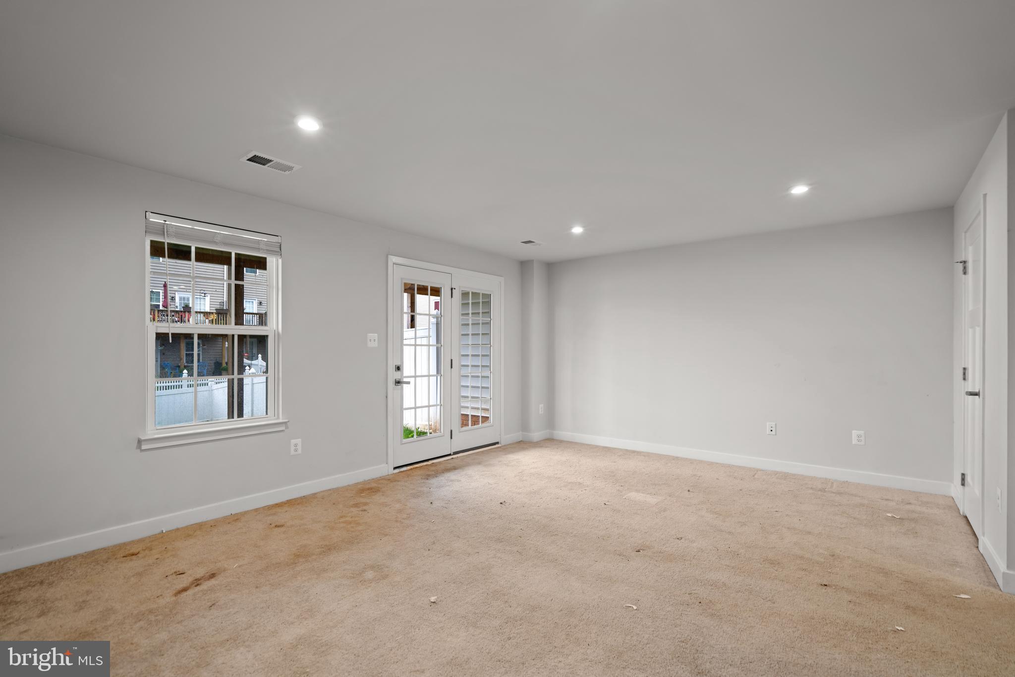 POTOMAC STATION - Residential